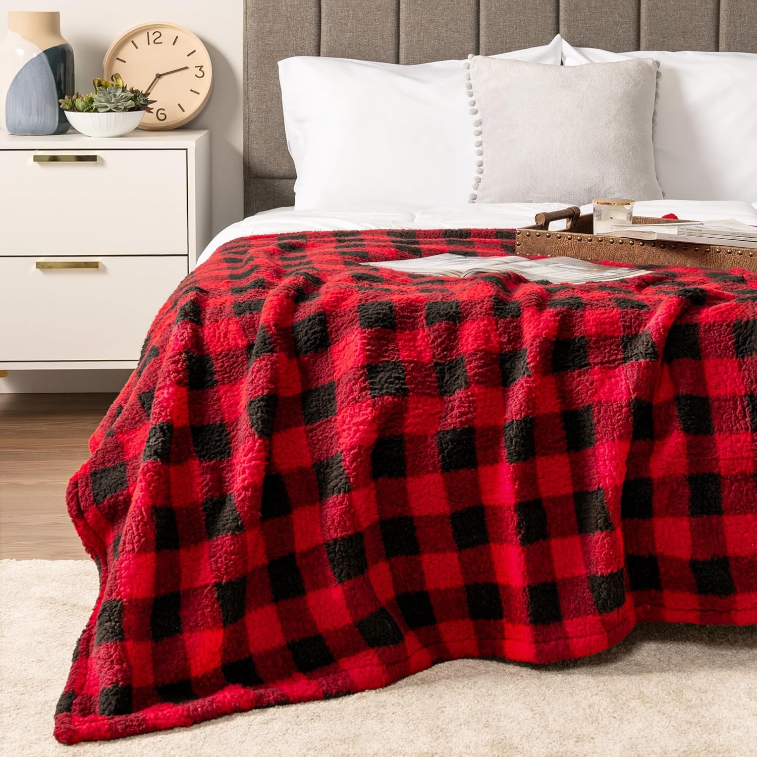 Sherpa Throw Blanket for Couch Sofa, Black Red Checkered Fluffy Warm Plush Blanket for Bed, Cozy Super Soft Lightweight Throw, Fuzzy Decorative Blanket, All Season Home, 50X60